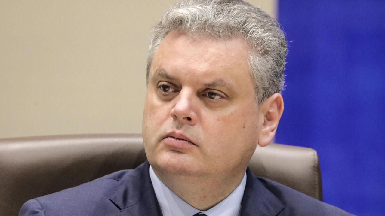 Вице-премьер по вопросам реинтеграции Олегу Серебрян.