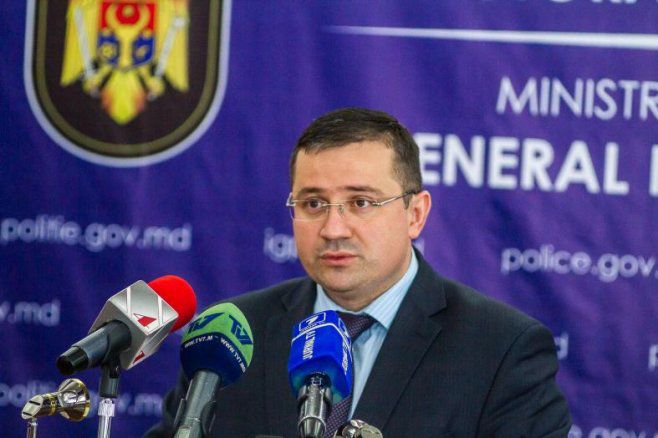 Fostul şef al Inspectoratului General de Poliţie Ion Bodrug le-a făcut cadouri speciale unor cetăţeni din Ucraina, cu o reputaţie îndoielnică.