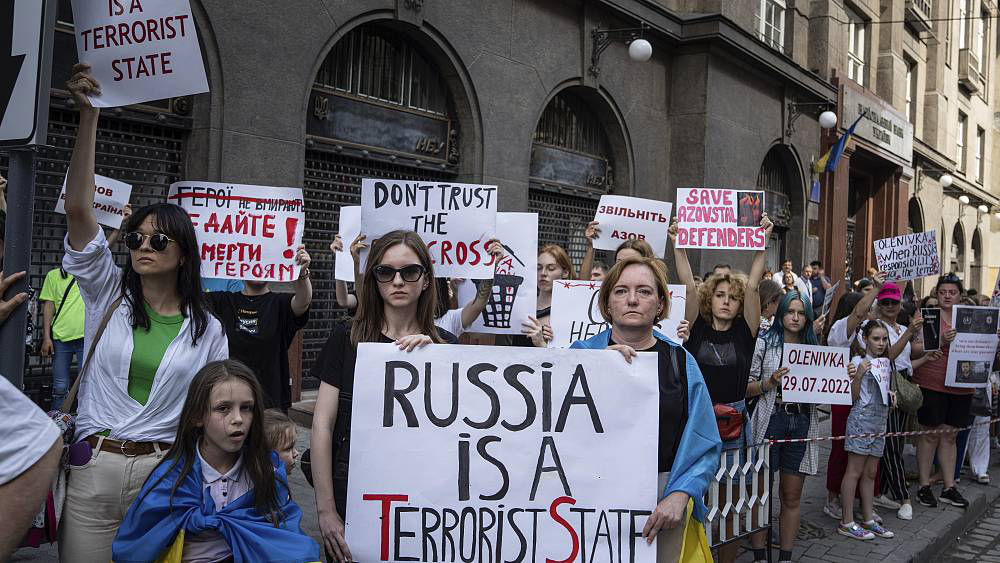 В европейских городах прошли акции протеста против российской агрессии в Украине.