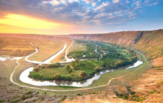 Филармония организует концерт на открытом воздухе в Старом Орхее. Фото: domna.ucoz.com.