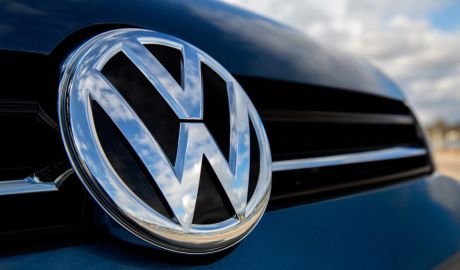 Volkswagen renunţă la 40 de modele şi se concentrează pe maşinile electrice şi hibrid. Foto: listcarbrands.com
