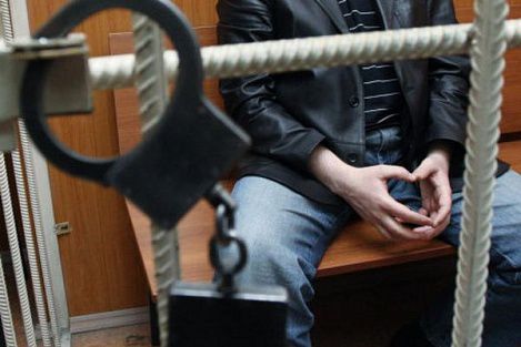 Если вина мужчин будет доказана, им грозит длительный тюремный срок.