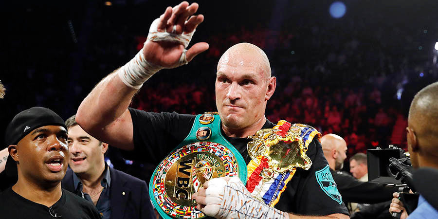 Чемпион мира по боксу в тяжелом весе по версии WBC Тайсон Фьюри.