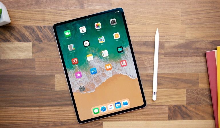 Ребенок заблокировал iPad почти на полвека.