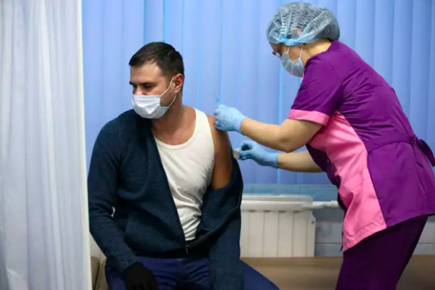 В Украине сделали более миллиона прививок от COVID-19.