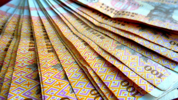 A mințit că este în concediu, pentru a primi indemnizația de maternitate