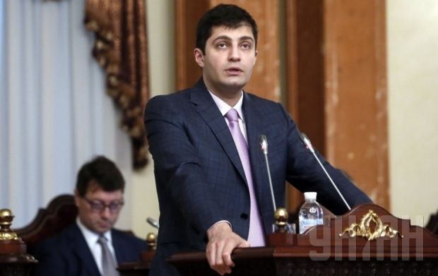 11 февраля 2015 года Сакварелидзе получил украинское гражданство.