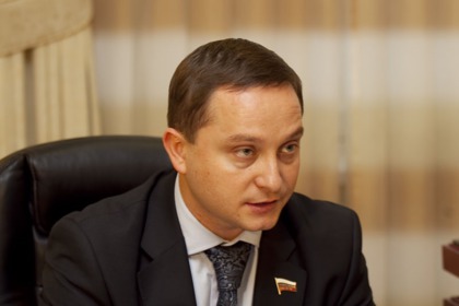 Mai mult, acesta s-a întâlnit şi cu deputatul socialist în Parlamentul de la Chişinău, Igor Dodon.