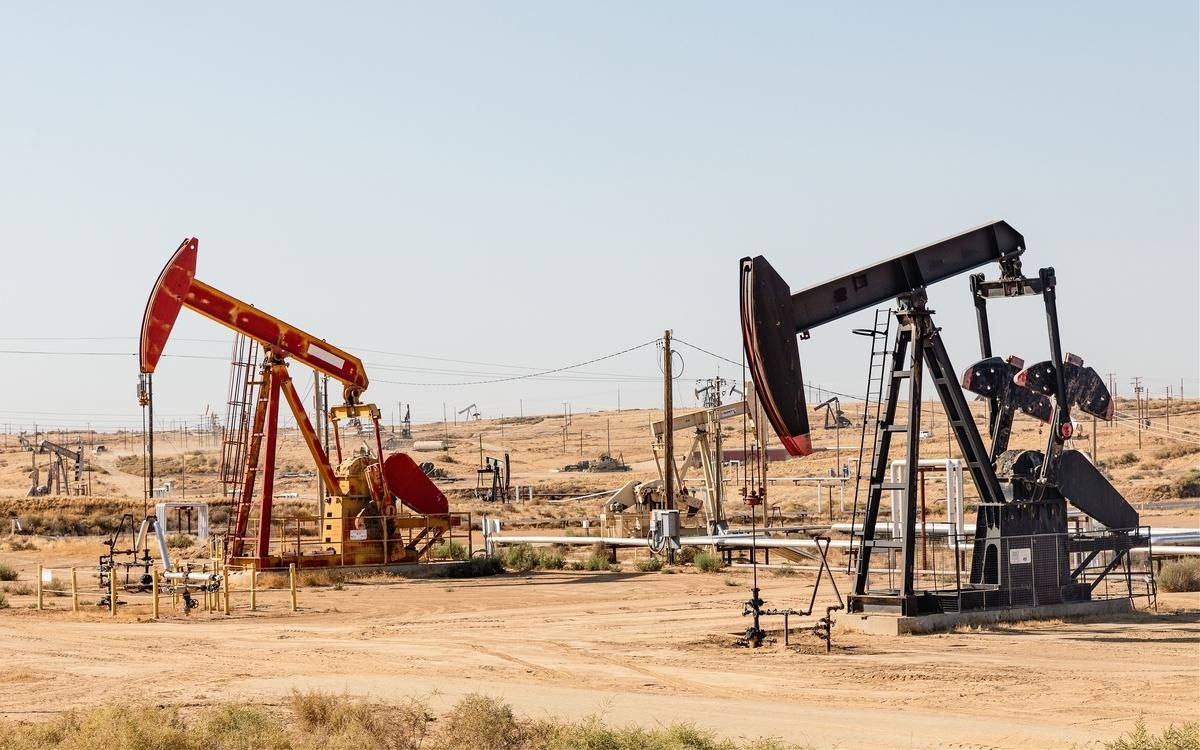 Цены на нефть Brent выросли до максимума за восемь месяцев.