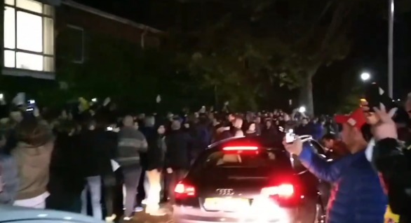 La Stratford ,Londra s-au epuizat buletinele de vot, iar coada rămâne încă kilometrică.
