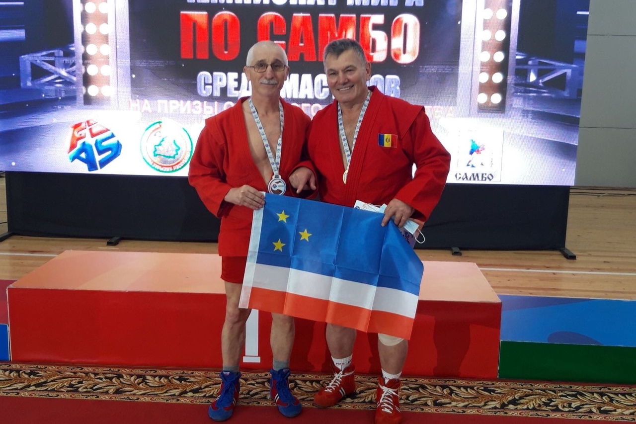 Гагаузские самбисты завоевали золото и бронзу на чемпионате мира. Фото: gagauzinfo.md.