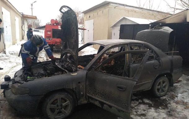 В Одессе при пожаре в гараже погибли двое мужчин.