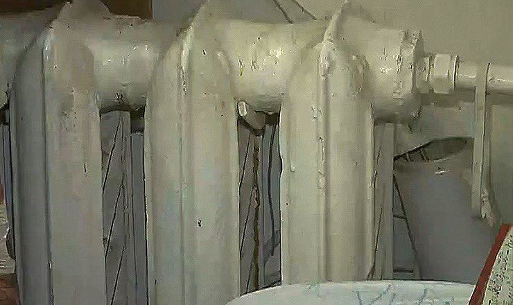 Начало нового отопительного сезона вызвало недовольство жителей столицы.