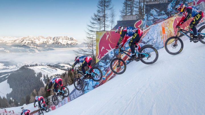 Austriacul Max Stockl a atins viteza de 106 km/h pe pârtia de schi