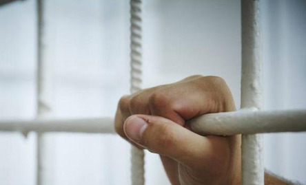 Житель Ниспорен надолго отправится в тюрьму за избиение сожительницы.