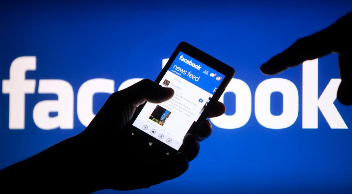 Facebook foloseşte inteligenţa artificială pentru a şterge postările legate de terorism. 