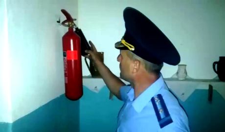 Всего будут проинспектированы 1323 школы из 37 районов страны.
