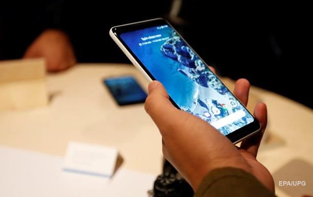 Google признала, что экран Pixel 2 XL имеет "мертвые зоны".