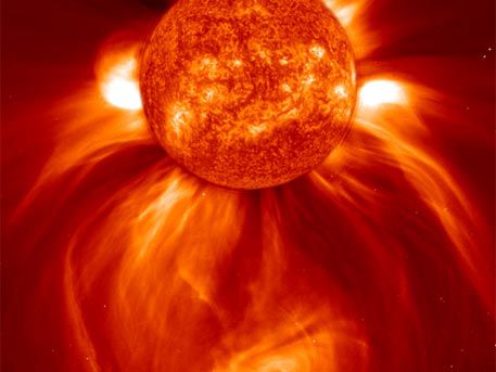 Она вызвана мощной вспышкой на Солнце, произошедшей в понедельник.  Фото: nasa.gov
