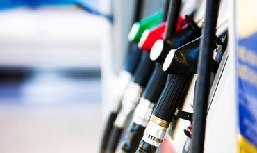 Benzina și motorina se scumpesc. 