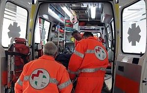 Femeia a fost transportata in stare grava la spital iar acum este la terapie intensiva. Foto: gazetabt.ro