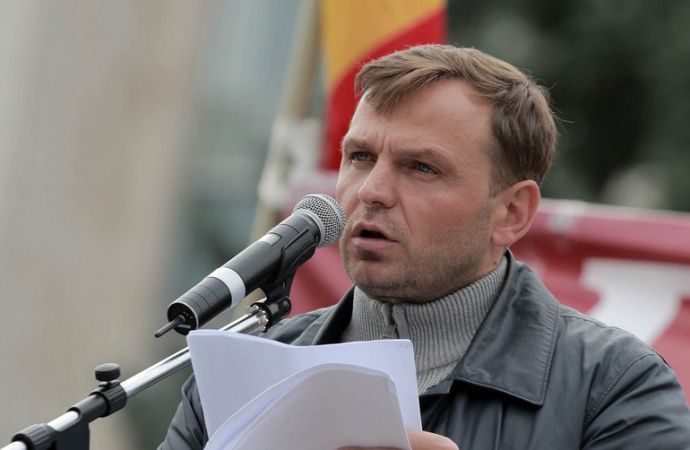 Оппозиция считает возврат к прямым выборам президента своей заслугой.