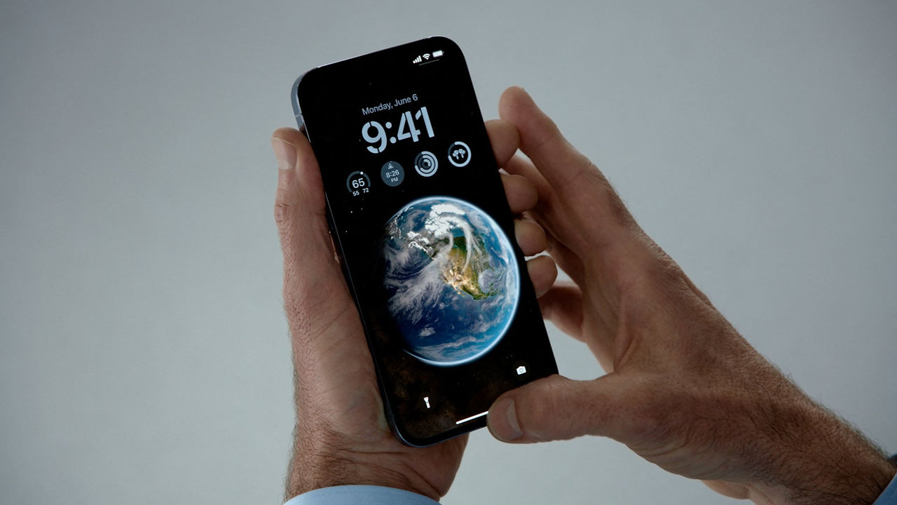 Apple представила обновленные "операционки" для Айфонов и Макбуков.