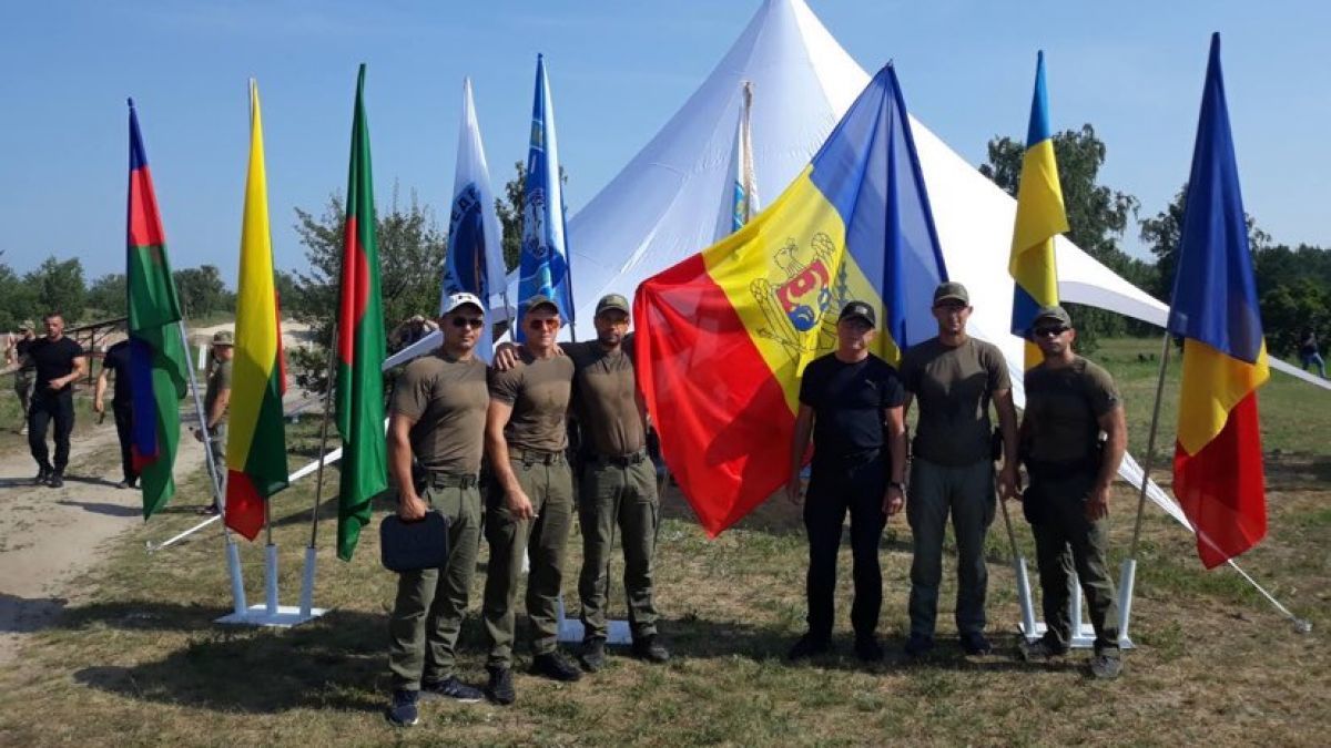 Офицеры Службы госохраны завоевали серебро на чемпионате телохранителей.