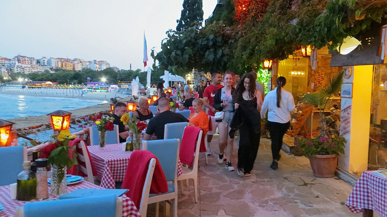 Prețurile din cafenele și restaurante au crescut brusc în Bulgaria în plin sezon turistic.