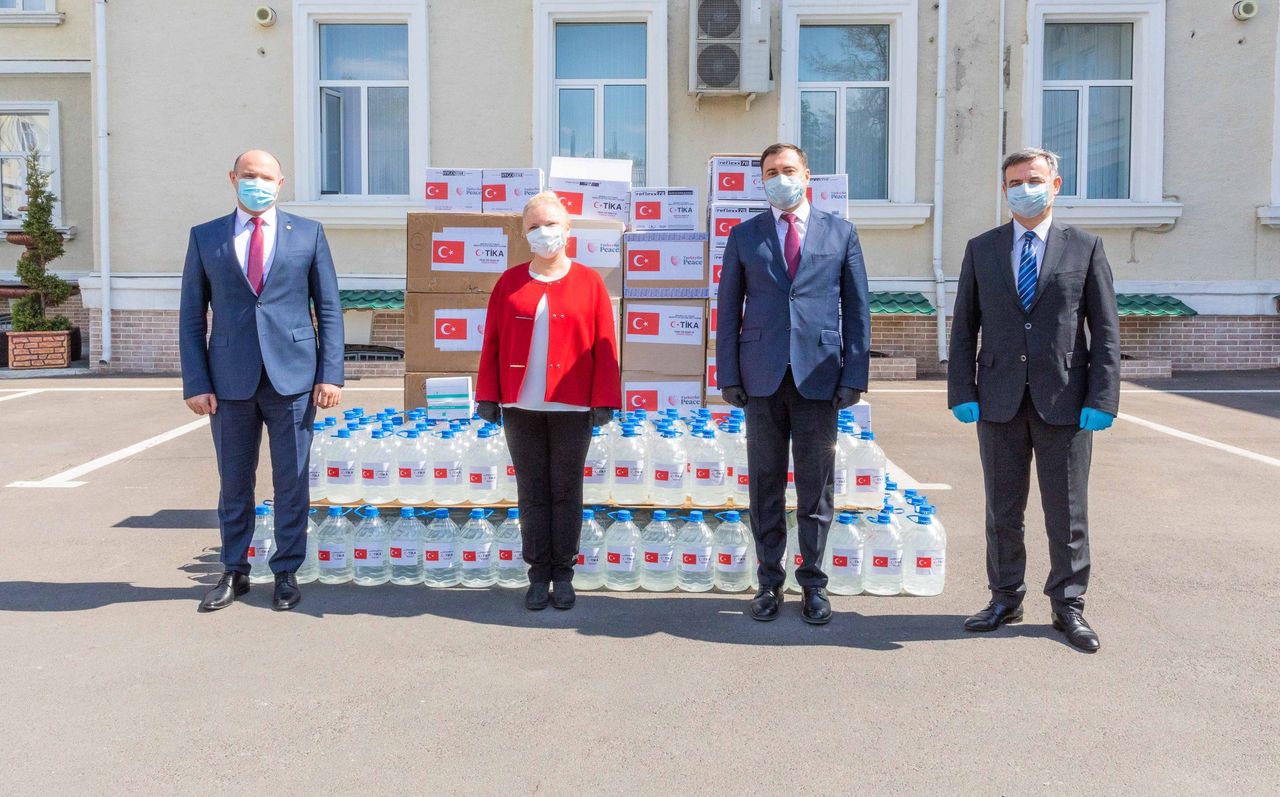 Турция предоставила партию медснаряжения для молдавских правоохранителей.