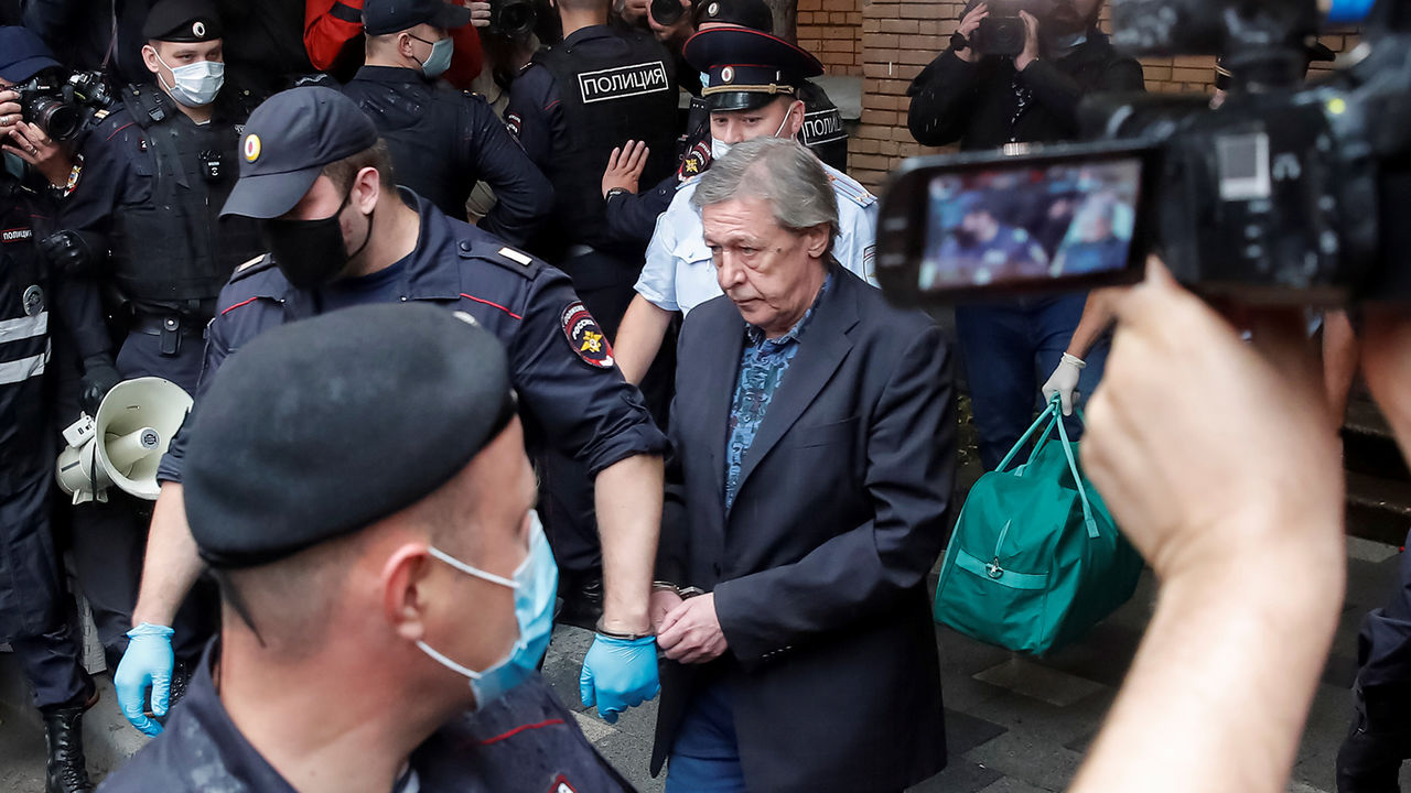 Защита обжаловала приговор актеру Михаилу Ефремову.
