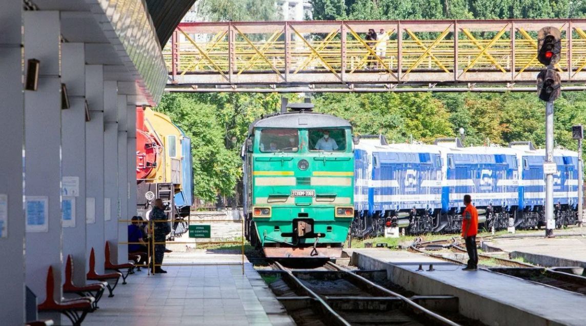 ЖДМ планирует продать 100 старых локомотивов.
