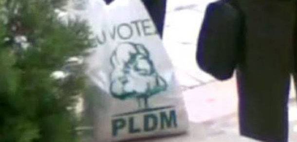 PLDM cere pedepse pentru alegătorii care primesc cadouri electorale. Foto: inprofunzime.md