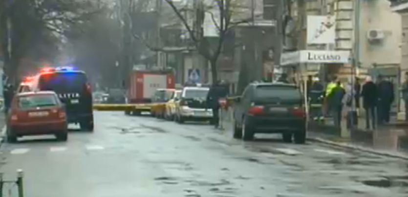 Una dintre cele două bănci este situată pe Columna, iar alta pe Bănulescu-Bodoni.