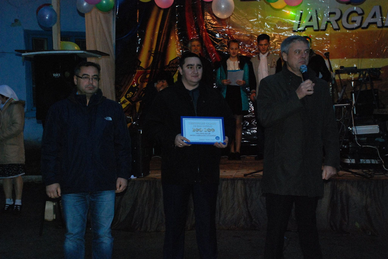 Фонд «Ренато Усатый» подарил городу Яргара 100 тысяч леев на храмовый праздник.