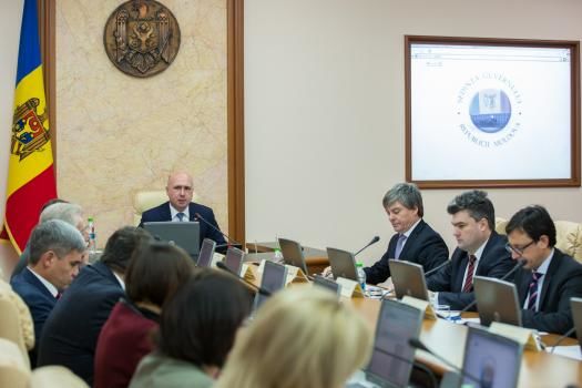 Guvernul a aprobat mai multe amendamenete la politica bugetar-fiscală pentru anul 2017. Foto: gov.md