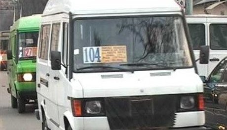 Десяткам маршрутчиков выписали сегодня штрафы за нарушение правил дорожного движения. Фото: actualitati.md.