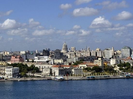 Ученые: Дипломаты США пострадали от нацеленного воздействия радиоволн.
