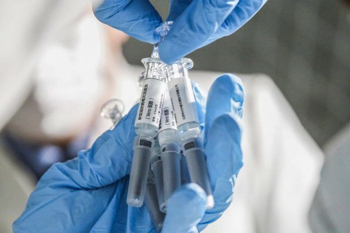 Почти миллион человек сделали прививку китайской COVID-вакциной.
