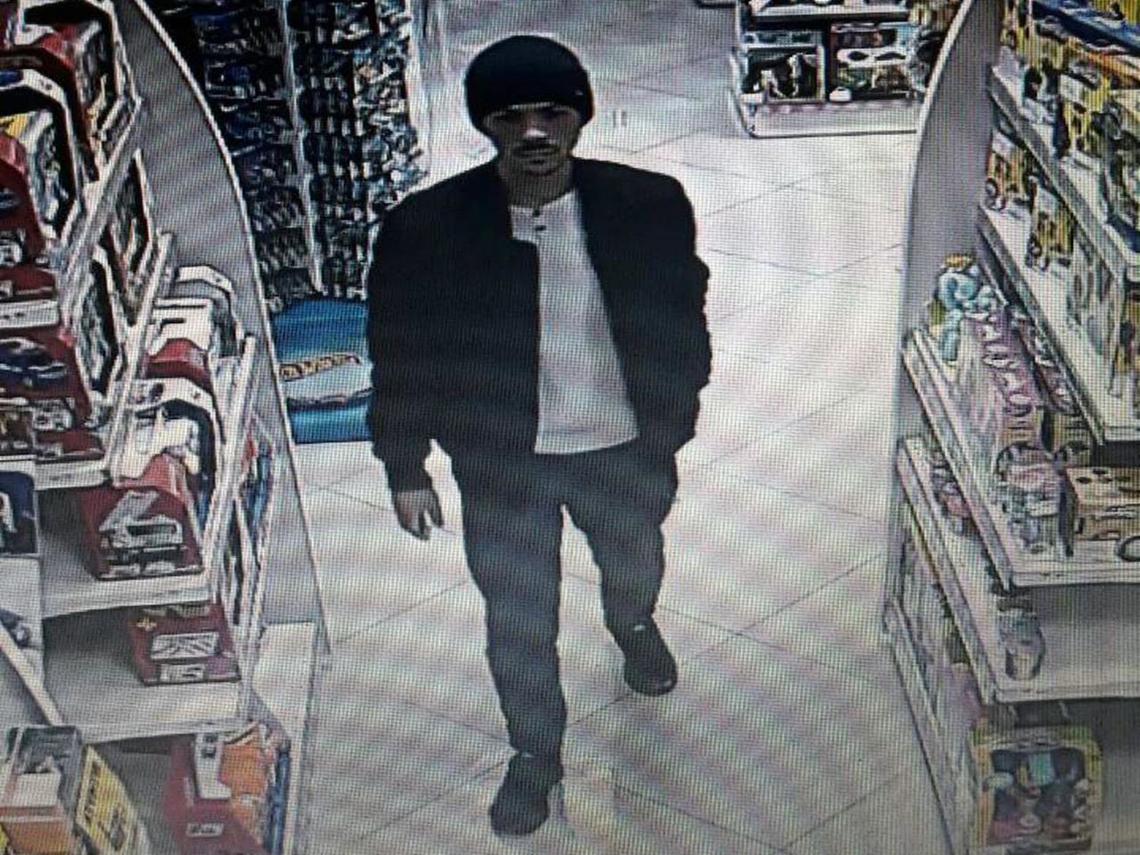 Casieriţă rămasă fără telefonul mobil. Se caută suspectul. Foto: politiacapitalei.md