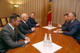 Dodon a avut o întrevedere cu delegația din Republica Belarus. Foto: psrm.md