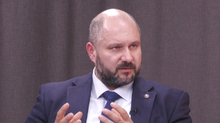 Министр энергетики Виктор Парликов.
