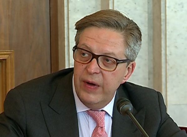 Singura solutie este lichidarea celor 3 banci, iar pentru asta e nevoie urgent de un nou Guvern. Foto: protv.md