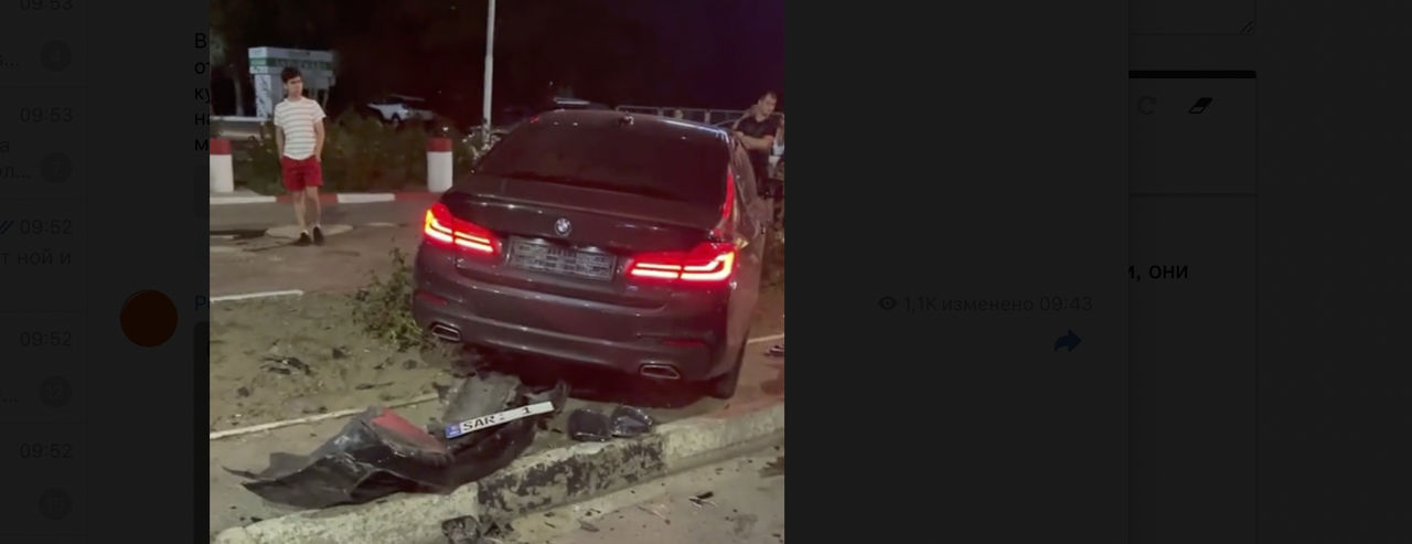 В столице водитель BMW не справился с управлением и устроил ДТП.