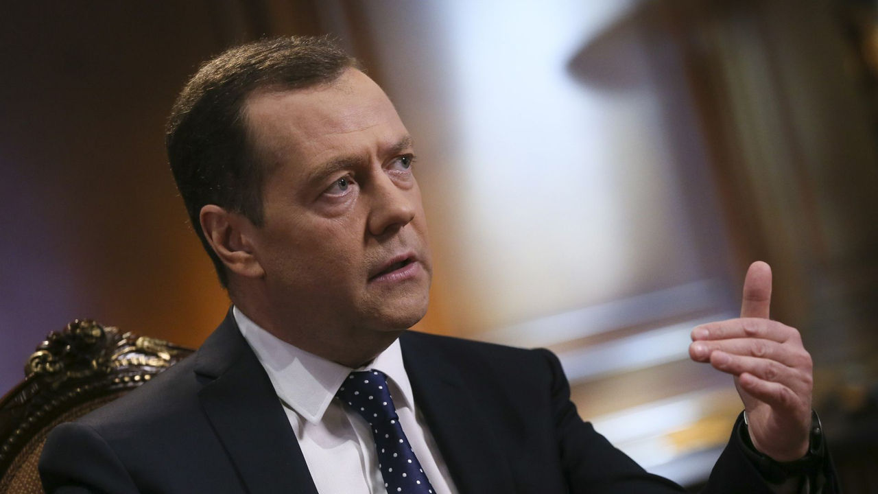 Медведев опубликовал прогнозы на 2023 год с разделом Польши и распадом ЕС.