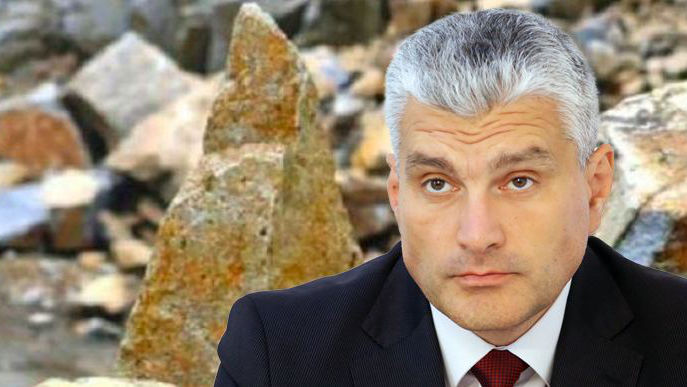 Слусарь дал показания по делу карьера в Первомайске. Коллаж: Point.md