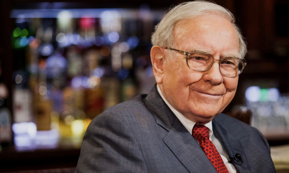 Баффетт покидает пост руководителя Berkshire Hathaway - акции падают.