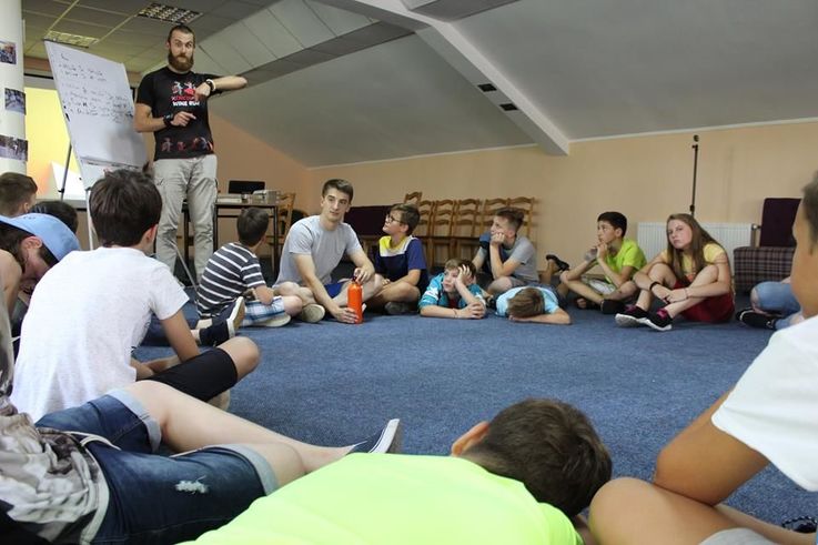 Oportunitate pentru elevi: Game On, tabăra de vară gratuită în Moldova