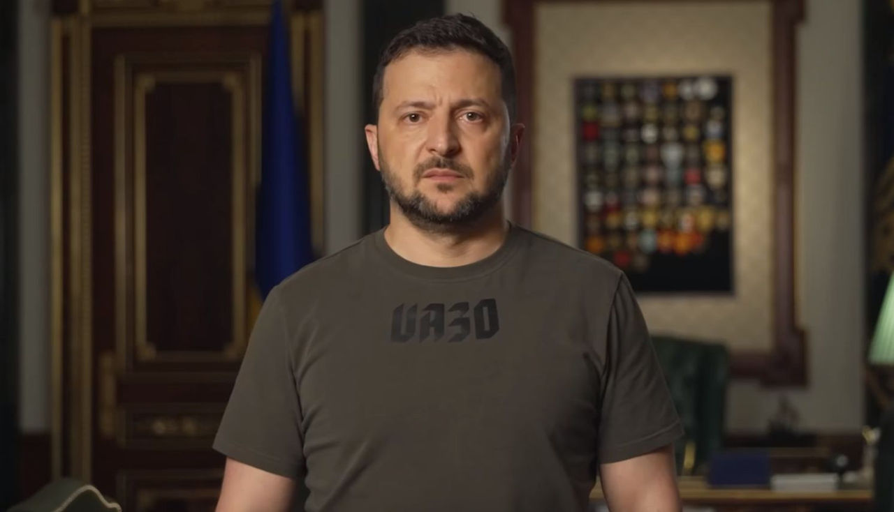 Зеленский: За день имеем продвижение на всех направлениях.