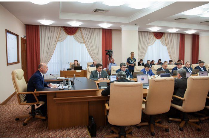 По мнению премьера Павела Филипа нынешняя система устарела.